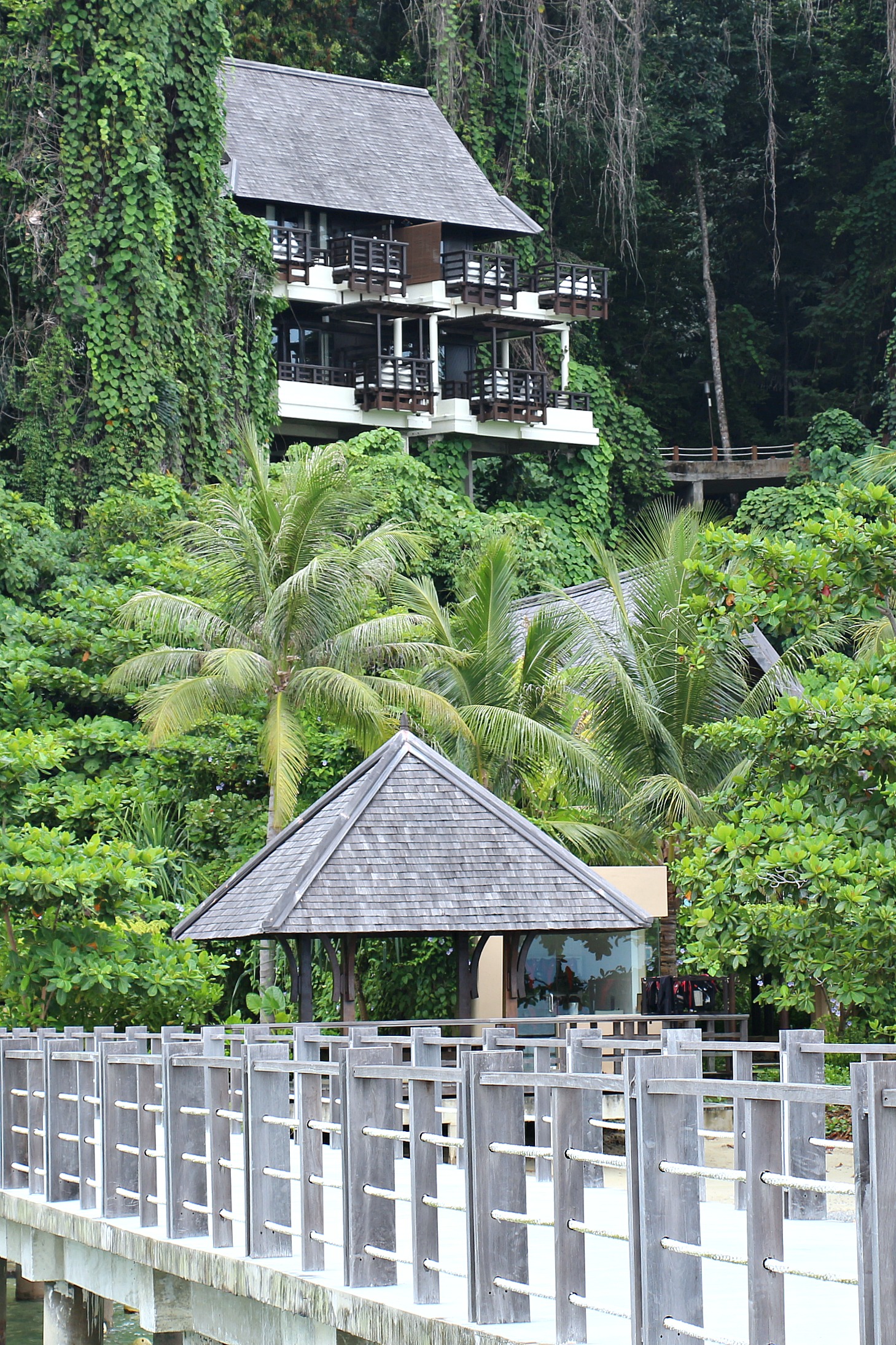 gaya island resort