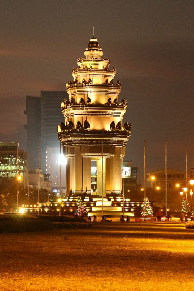 unabhängigkeitsmonument phnom penh